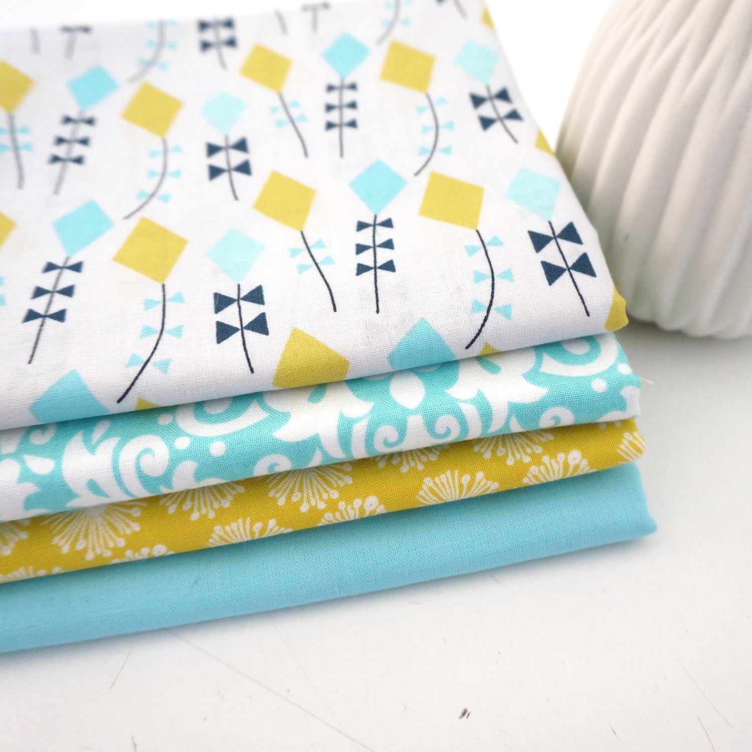 Restepaket Baumwolle, Patchwork, Designerstoffe, Drachen, Burst, Uni