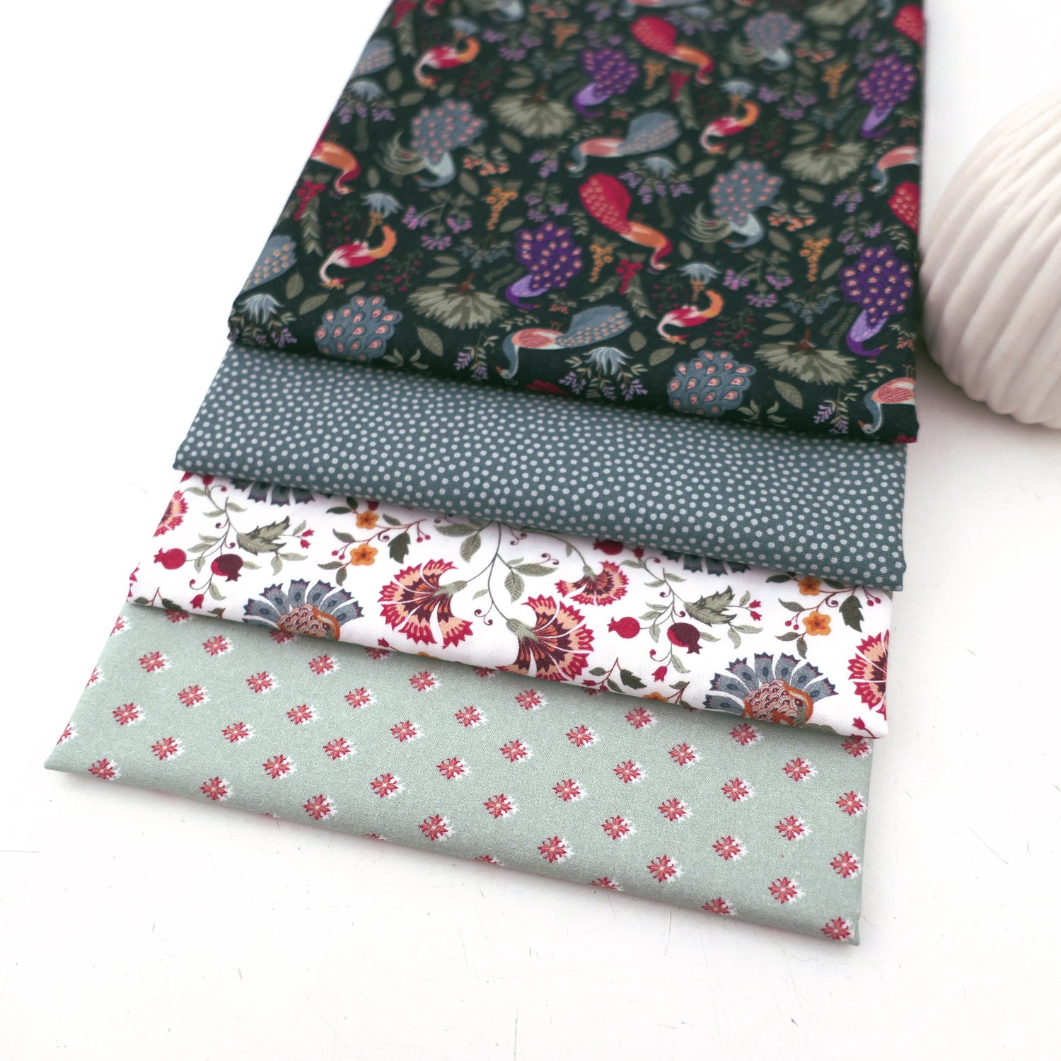 Stoffpaket, 4 x 50 x 140 cm, Pfauen, Punkte, Blumen, Baumwolle