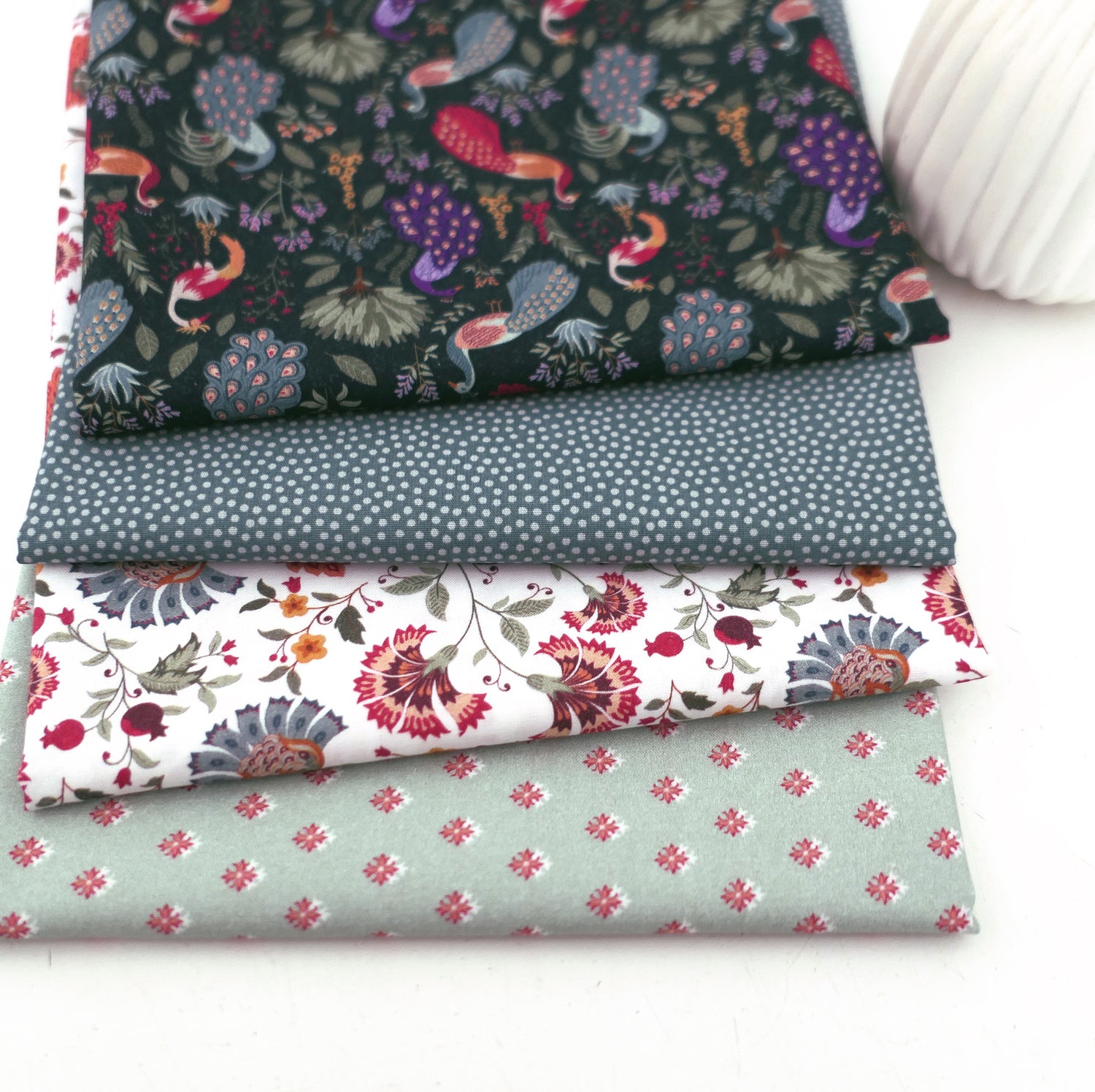Stoffpaket, 4 x 50 x 140 cm, Pfauen, Punkte, Blumen, Baumwolle
