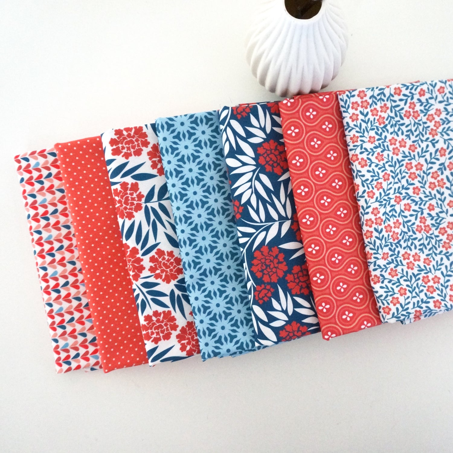 Stoffpaket Baumwolle, 7 x Fat Quarter, Blumen, Herzen, Punkte, Patchwork