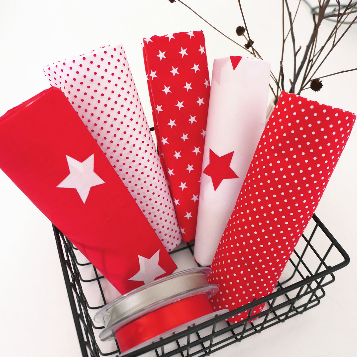 Stoffpaket, 5 x Fat Quarter, Baumwolle, Sterne und Punkte, Rot, Weiß