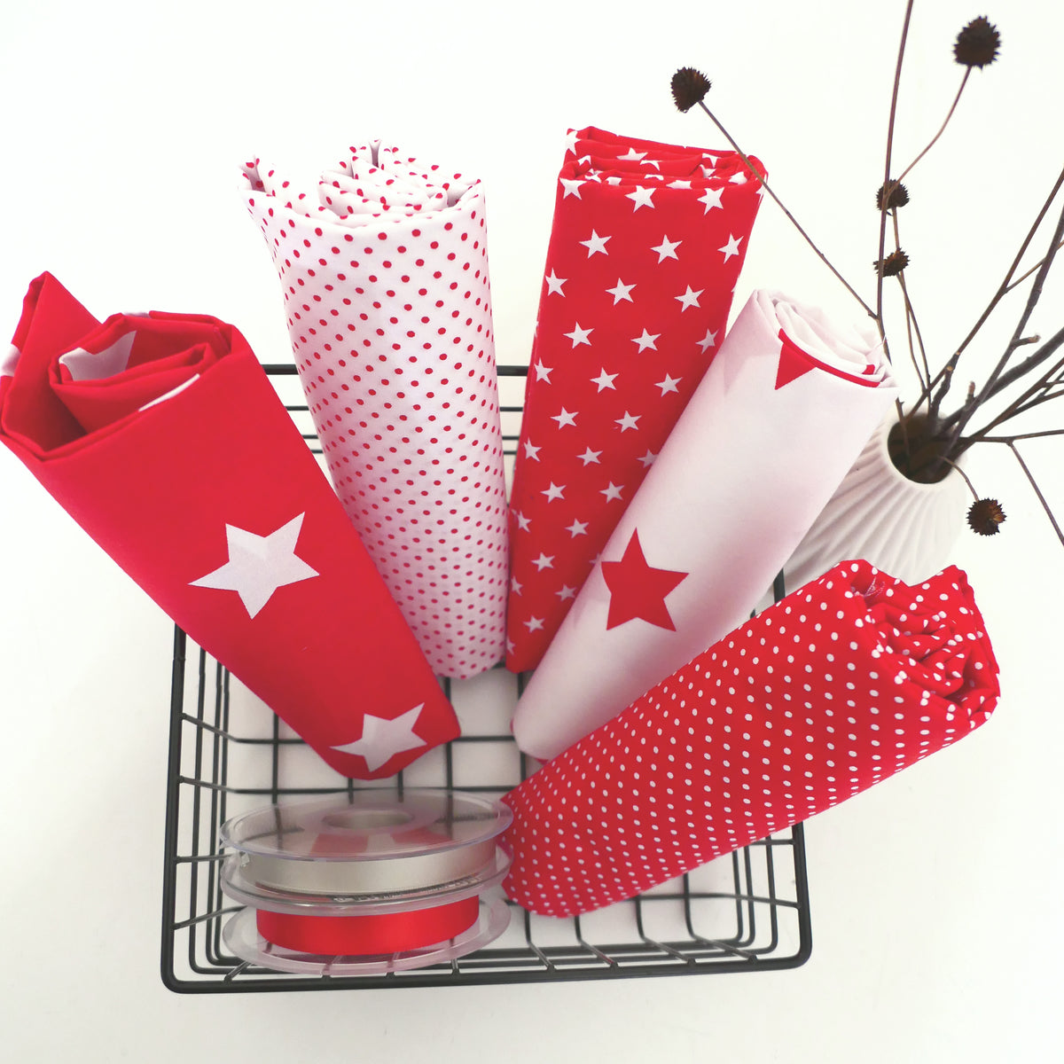Stoffpaket, 5 x Fat Quarter, Baumwolle, Sterne und Punkte, Rot, Weiß