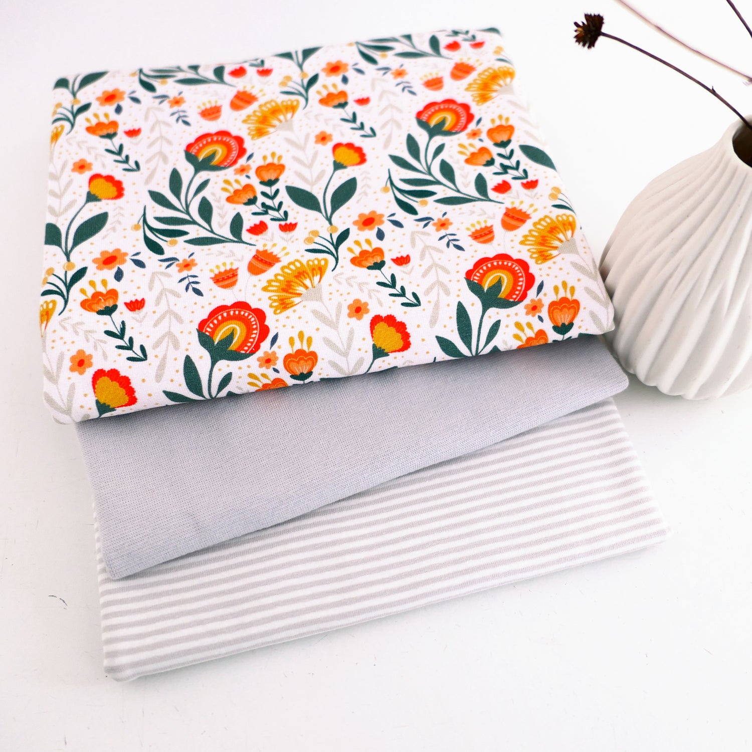 Stoffpaket French Terry Fields of Joy Blumen, swafing, Ringel Grau, Bündchen
