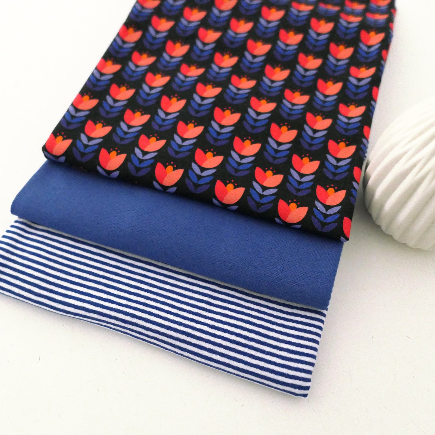 Stoffpaket Jersey, Retro Tulpe, Schwarz, Ringel Royalblau und Bündchen