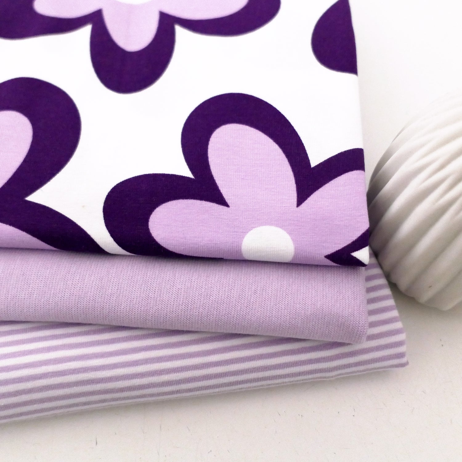 Jersey Stoffpaket, große Blüten, Lila, Ringel und Bündchen