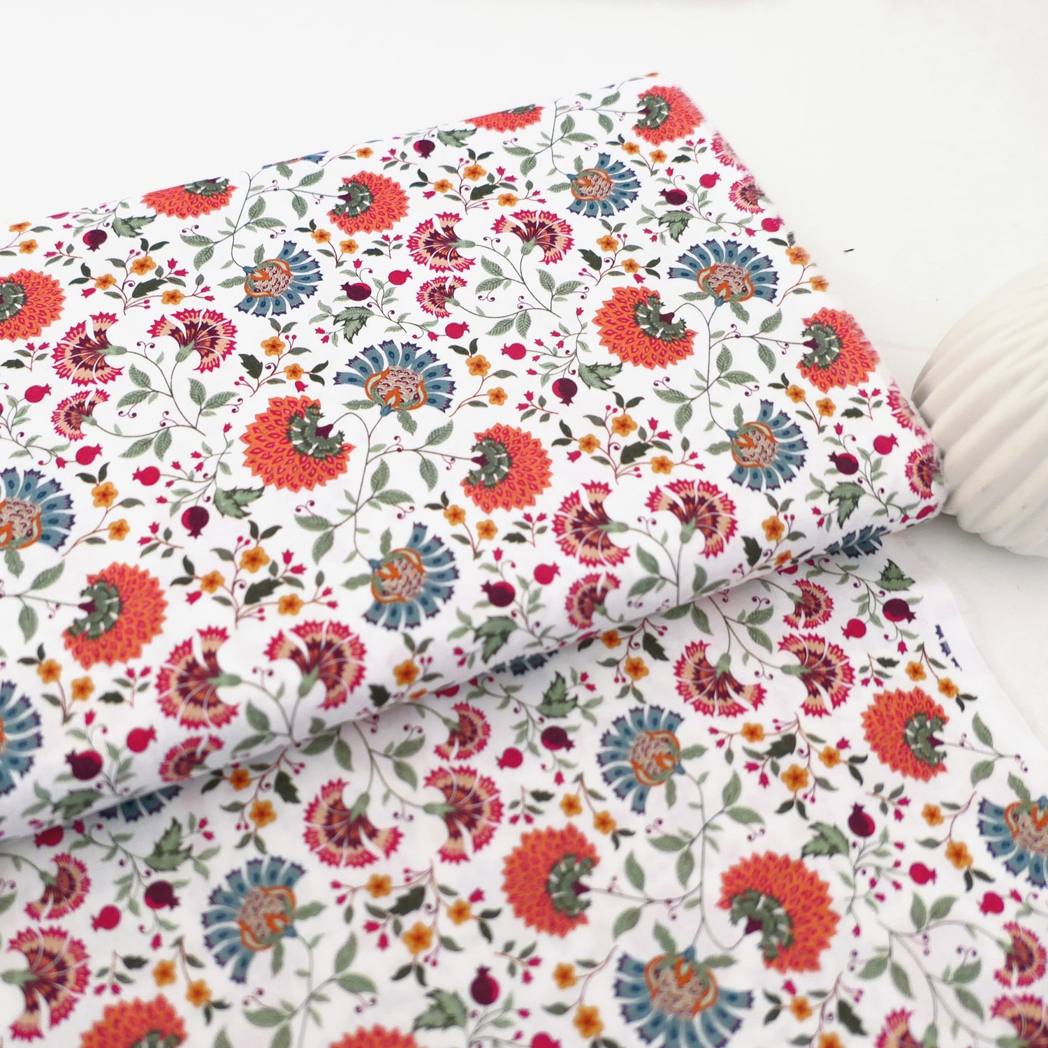 Baumwollstoff, Popelin, Dolden, Blumen, Weiß/Bunt, Meterware