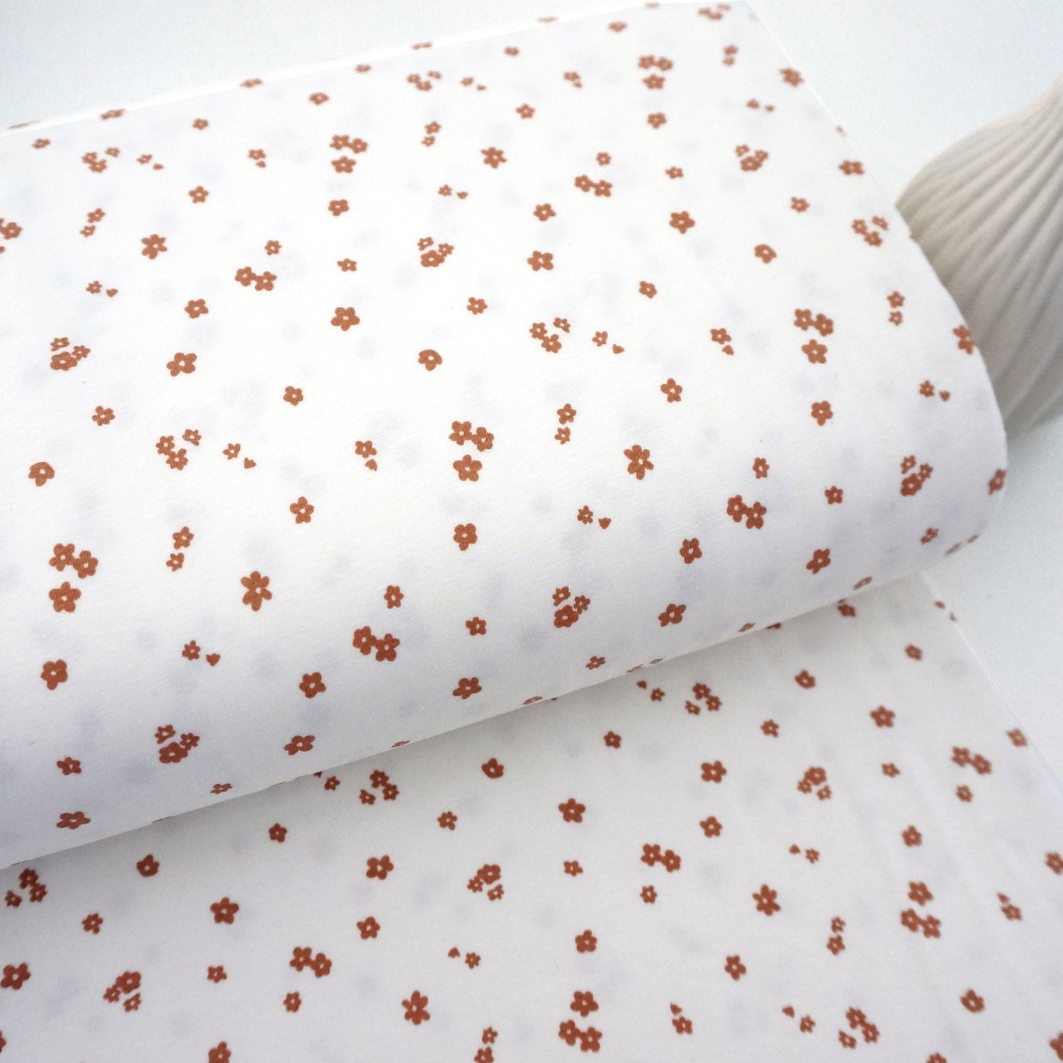 Jersey Blumen, Streublumen, Ocker, Meterware