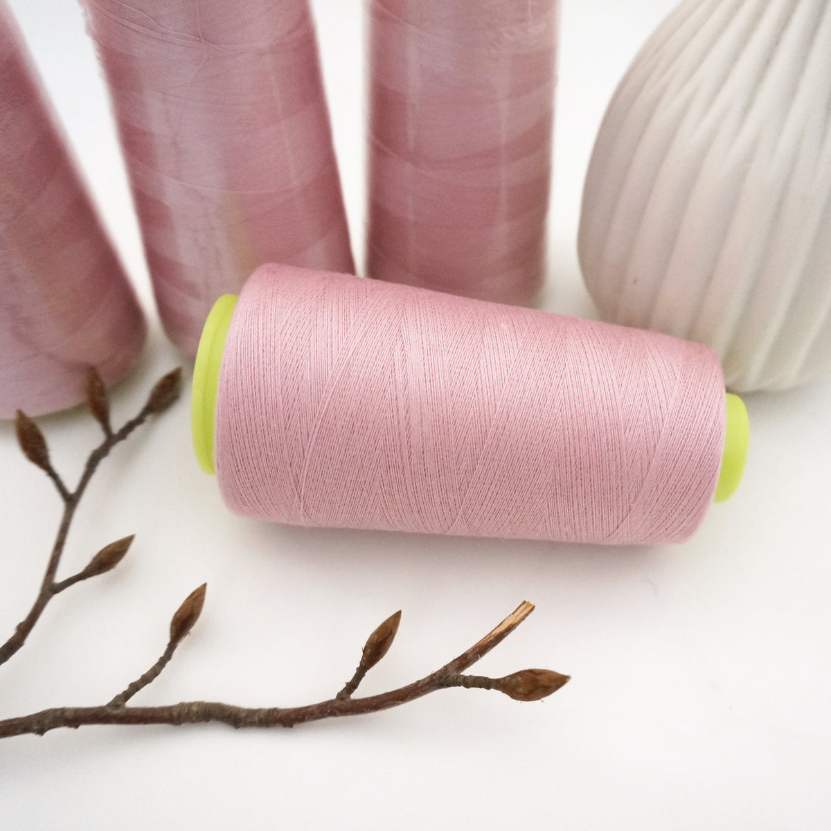 Overlock-Garn, 4 Konen, Rosa, Paket, 4 x 3000 Yards (Kopie)