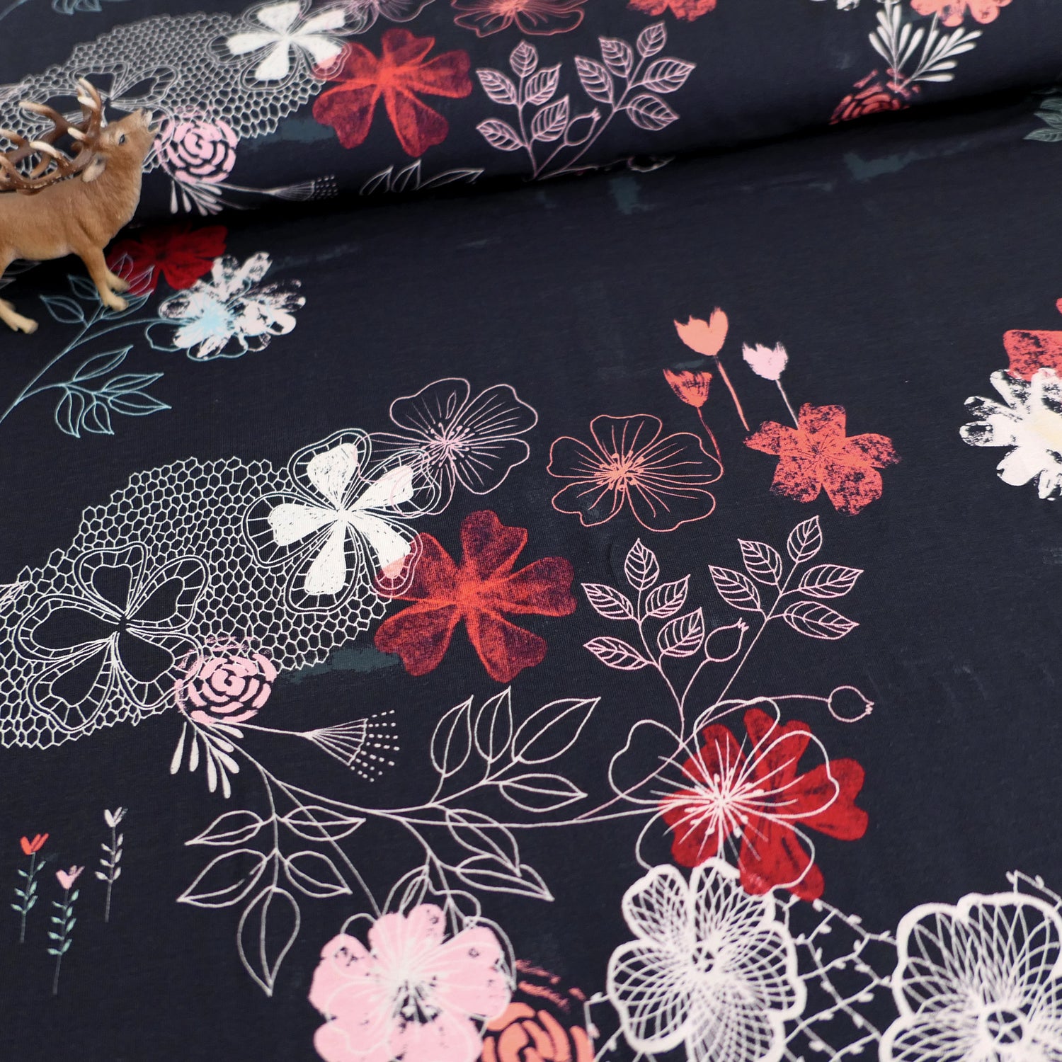 Jersey, Mystical Florals, Blumen, Blüten, Schwarzblau, swafing, Meterware